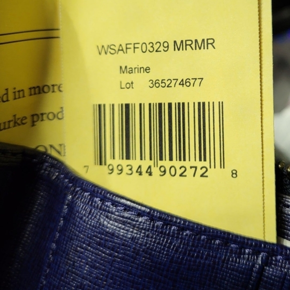 Dooney & Bourke wallet NWT - Picture 4 of 4